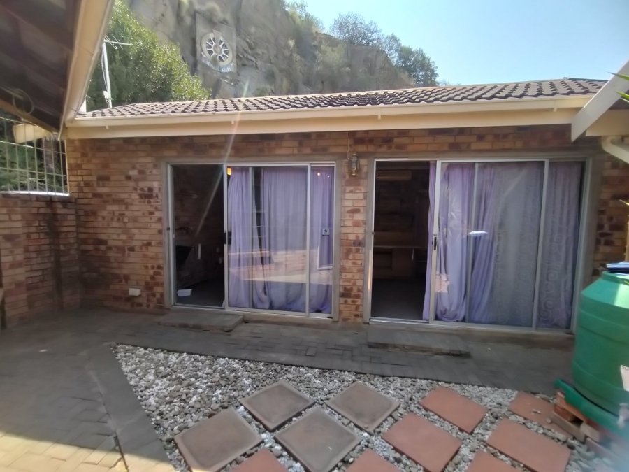 3 Bedroom Property for Sale in Bloemfontein Free State